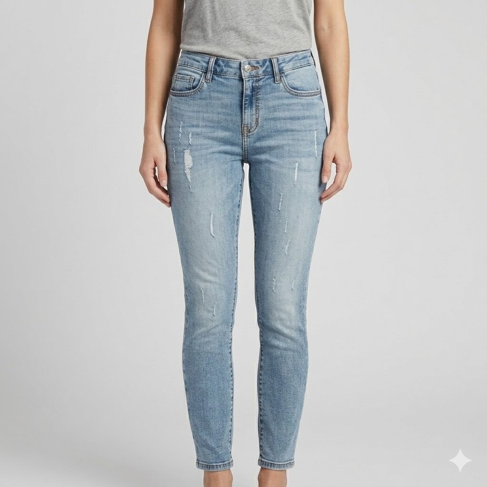 Studio Blue Distressed Skinny Jeans Size 28 Light Wash High Rise